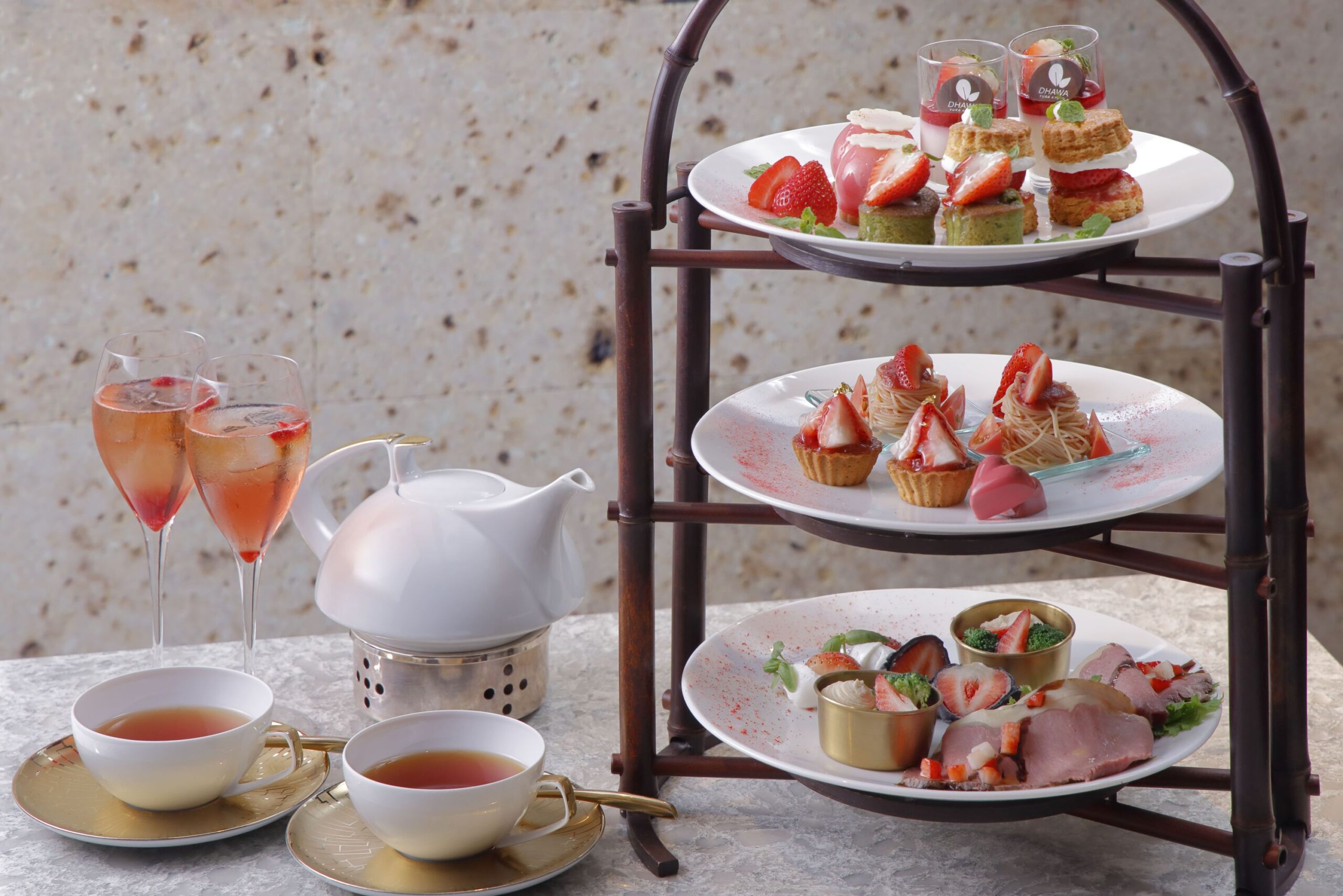 kyoto-strawberry AT1.jpg